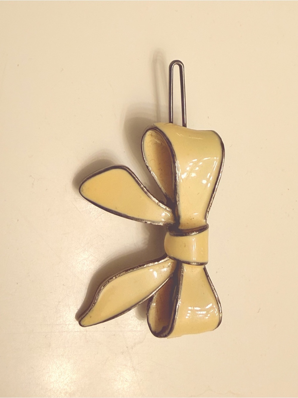 Cream Enamel Bow Hair Clip